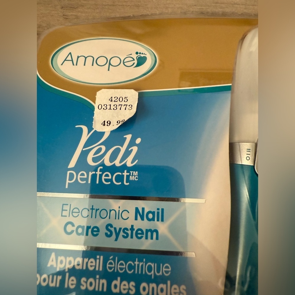 Amopé Pedi Perfect Electronic Nail Care System 3 Refills New Battery Operated - Picture 3 of 6